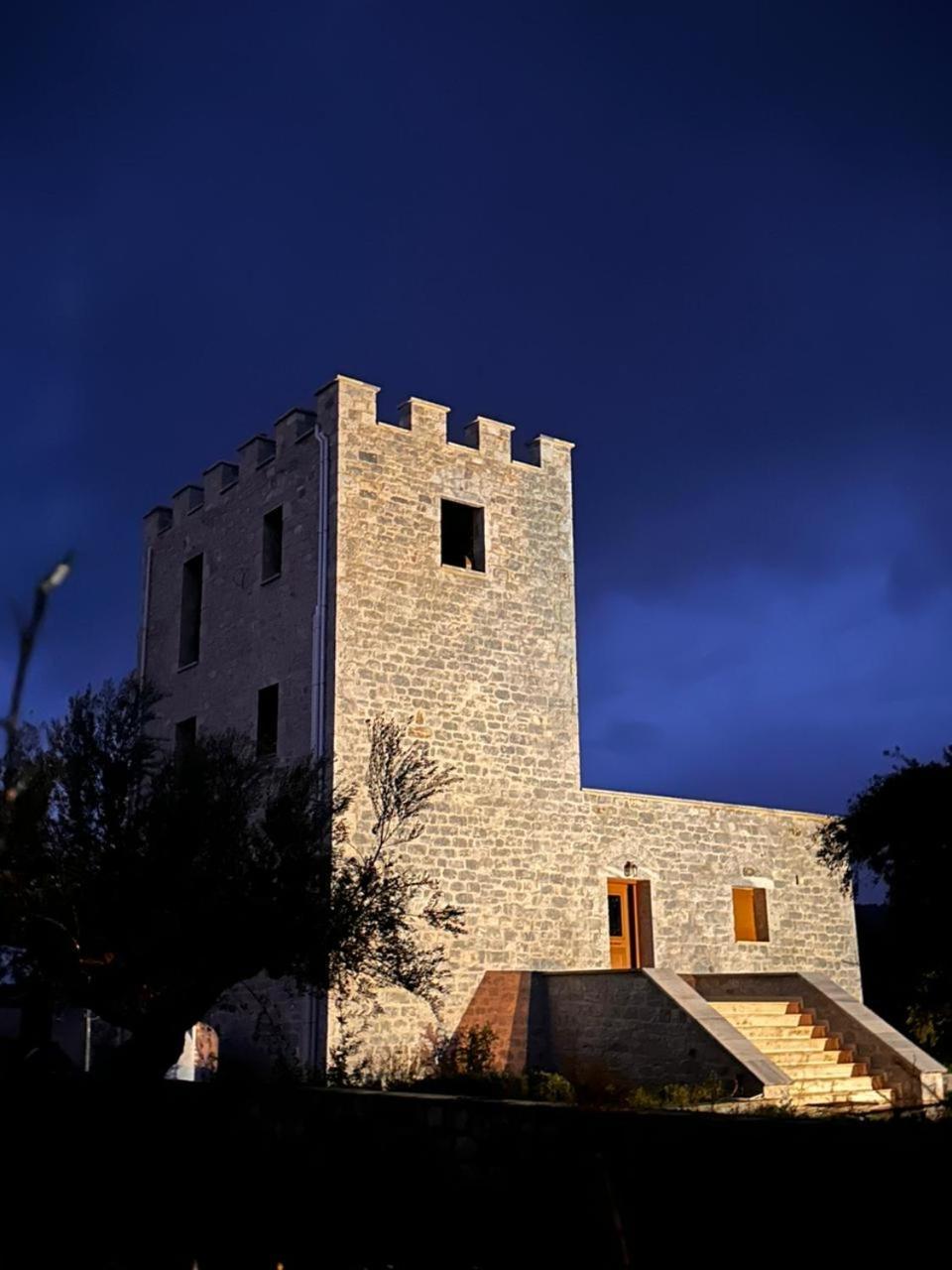 Mani Kamares House Villa