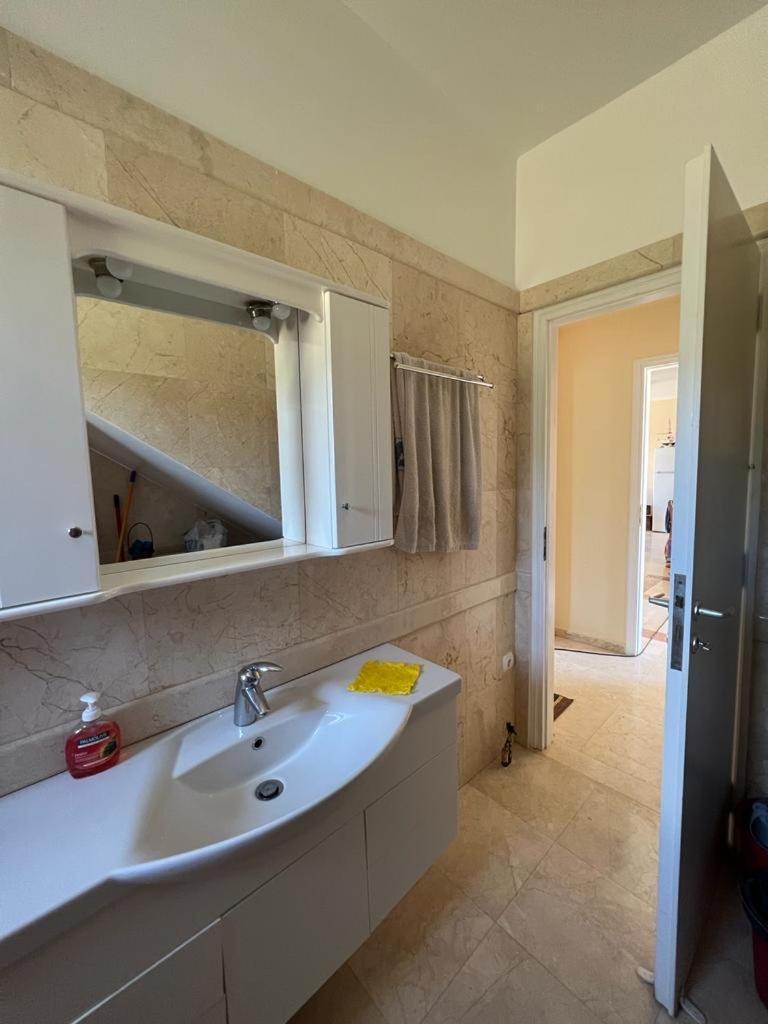 Mani Kamares House Villa